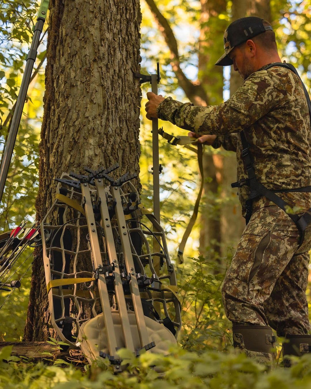 NOVIX Echo Hunt Ready System - Hunting Accessories Bundle w/Lock on Tree Stand & Tree Steps – Versatile & Packable – Frost-Coated Treestand Accessories - Made in USA, Classic